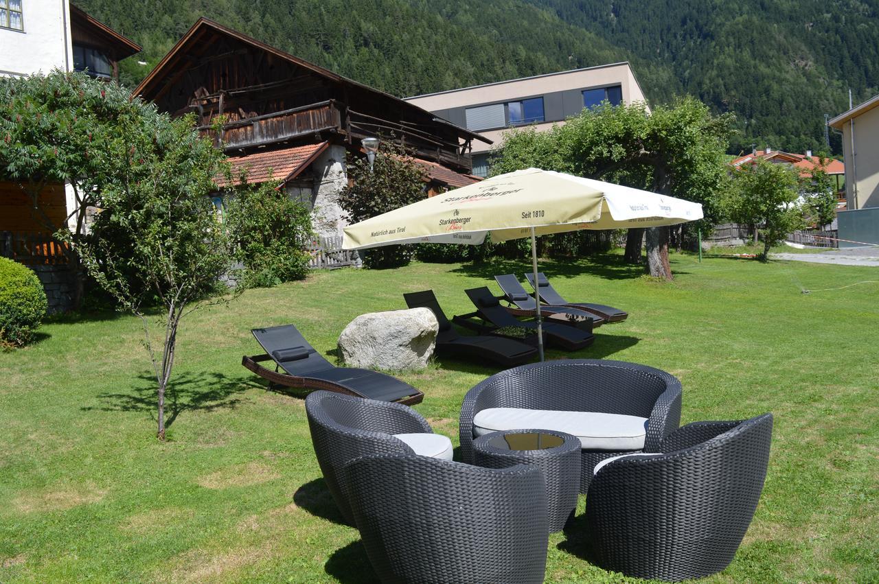 Gasthof Zum Stern Oetz Exterior photo
